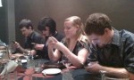 restaurant-cellphone